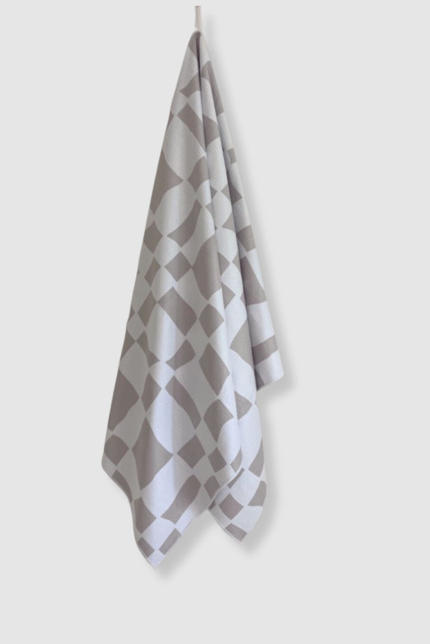 Checkers | Sand Free Beach Towel